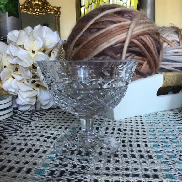 Dartington Hall Footed Crystal Bowl - Picture 2 of 6